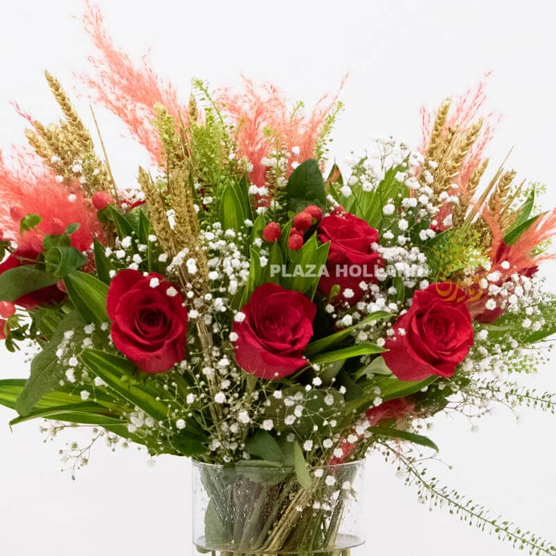 Close up of Pampas and red rose bouquet of flowers