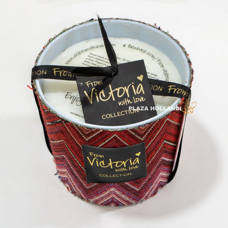 Victoria with love candle top