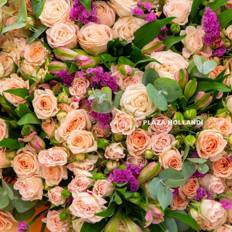 beautiful big bouquet of spray roses