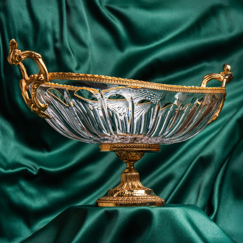 16.2 Luxurious Crystal Vase Bowl with Golden Elements