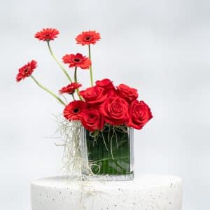 Romantic Red Roses & Gerbera in Glass Vase (35 cm)