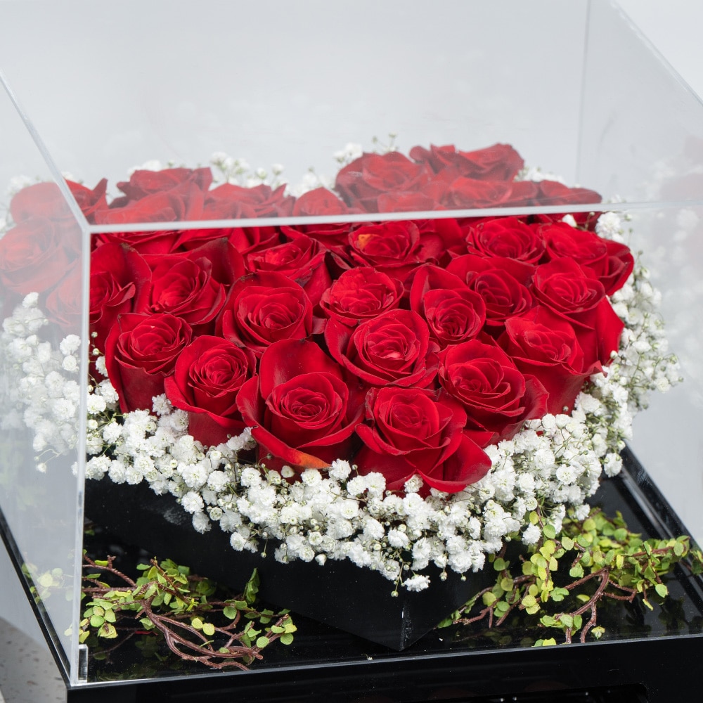 A40.1 Red Roses & Gypsophila in Acrylic Box with Chocolate Drawer
