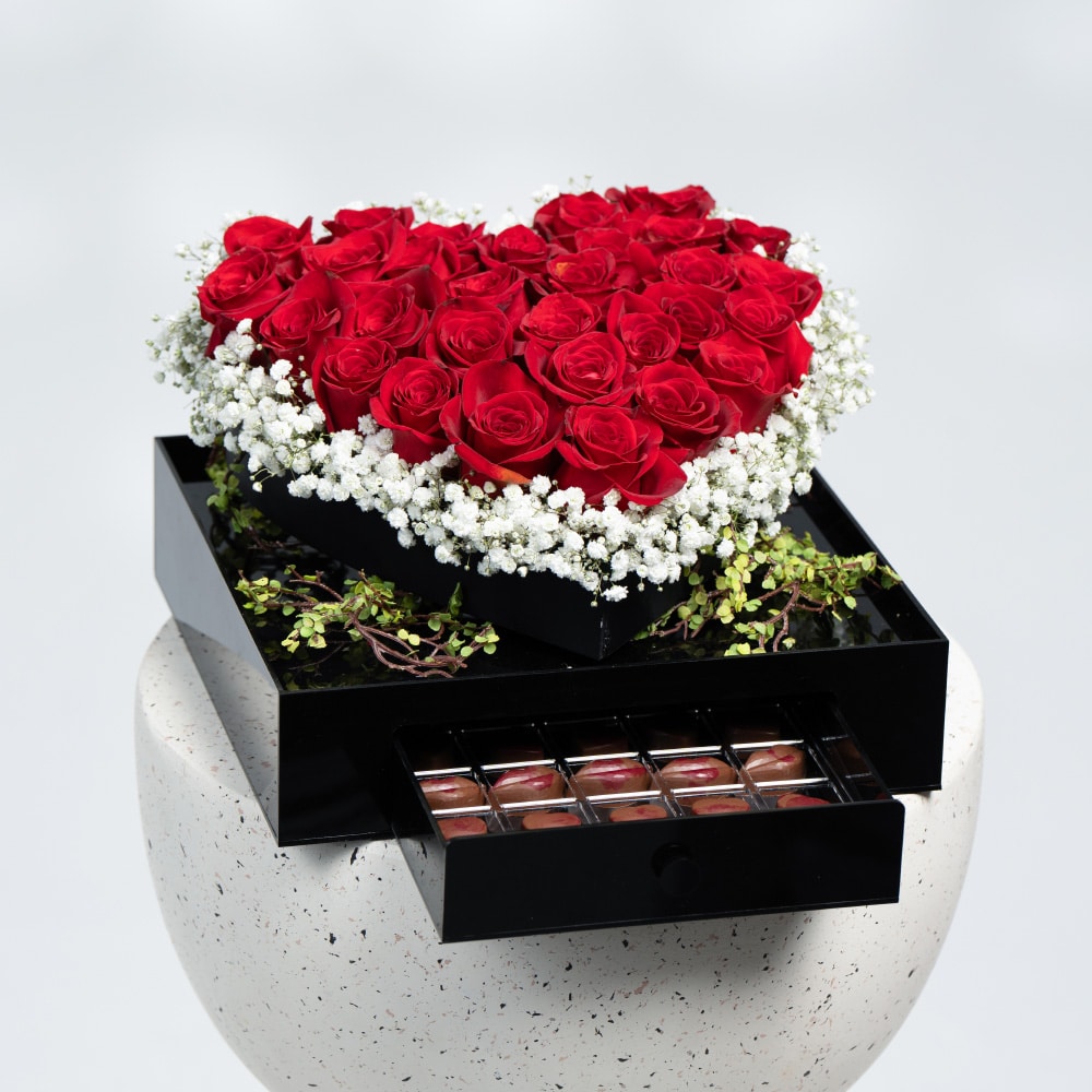 A40.2 Red Roses & Gypsophila in Acrylic Box with Chocolate Drawer