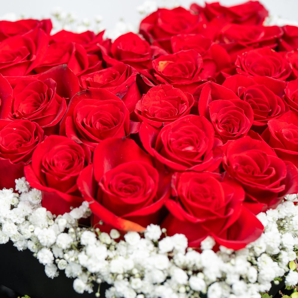A40.3 Red Roses & Gypsophila in Acrylic Box with Chocolate Drawer