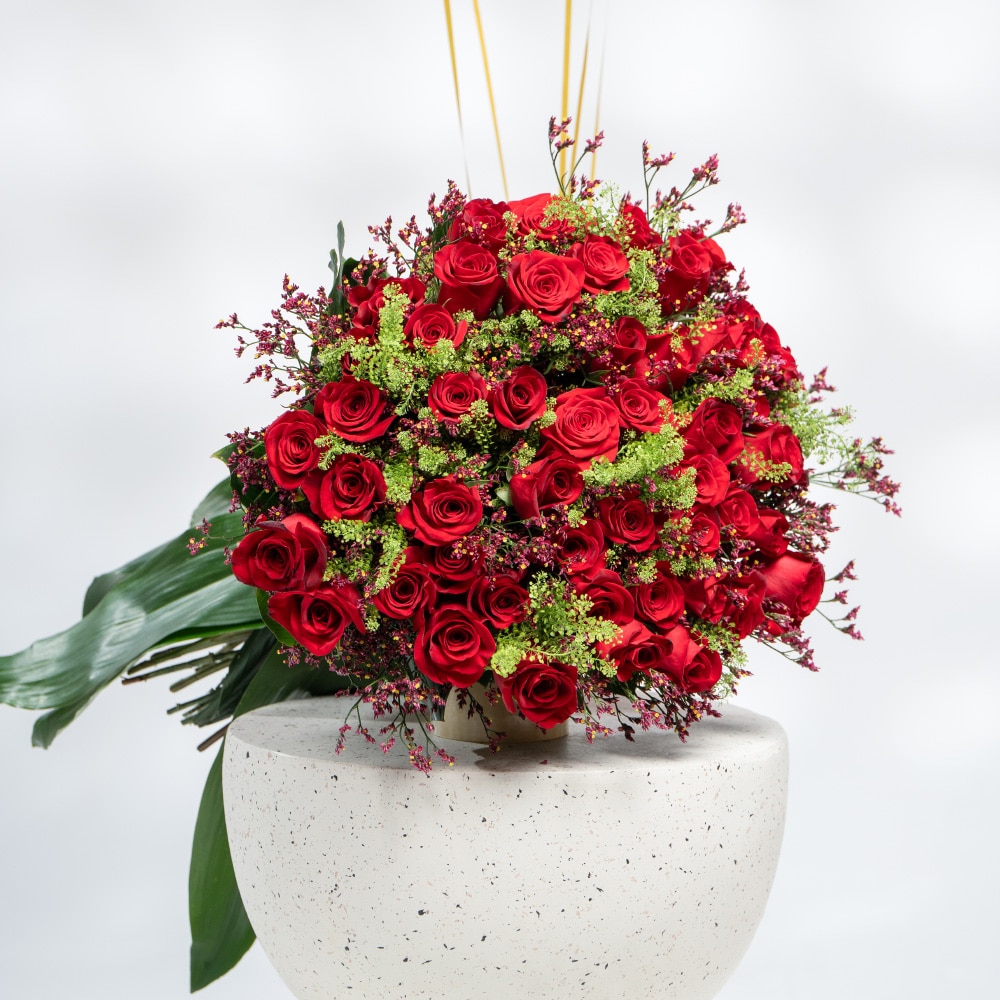 A8.2 Red Roses, Limonium, Green Bell & Aspidistra With Balloon