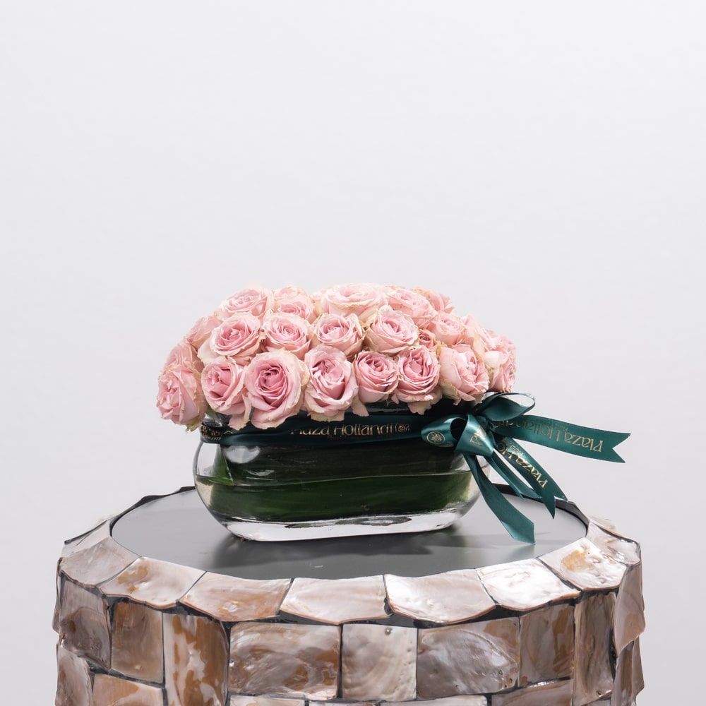 DSC07556 Light Purple Spray Roses in Rectangle Glass Bowl Vase - 14 cm