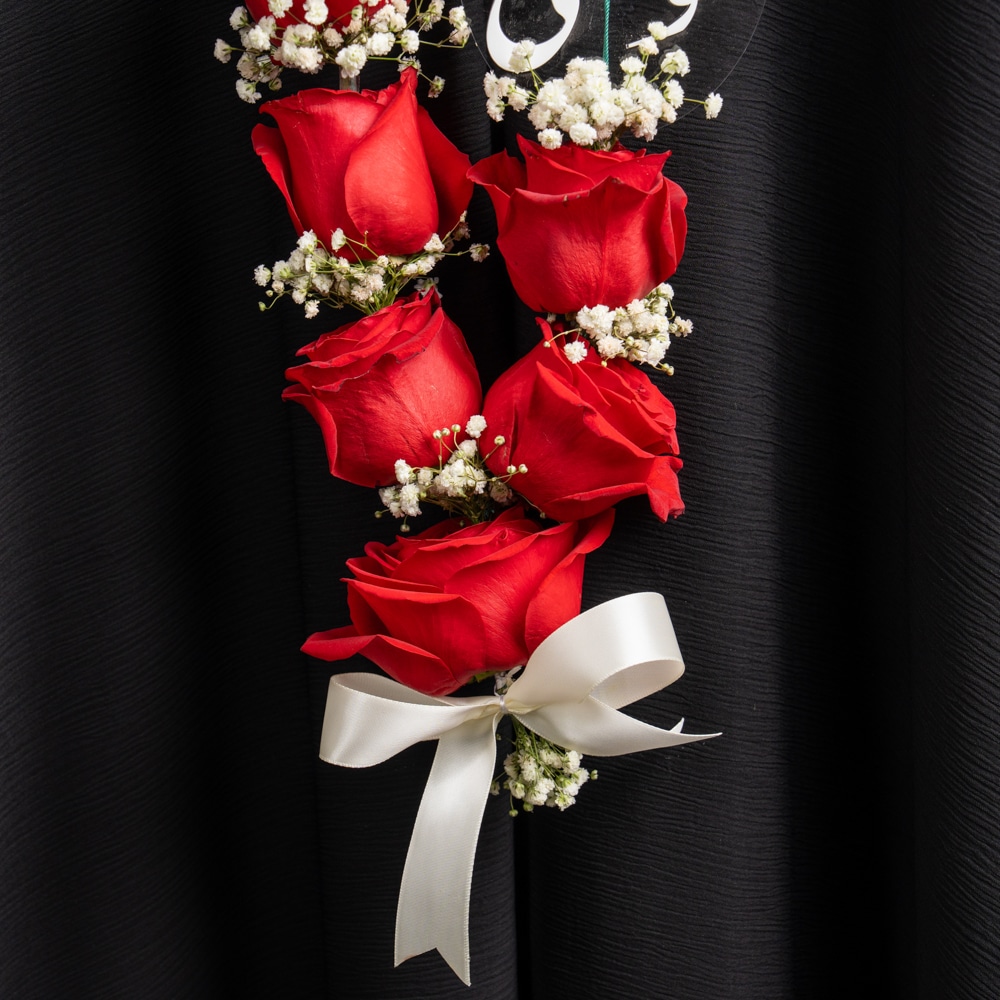3.3 Ruby Bloom – Graduation Flower Garland with Red Roses & Gypsophila