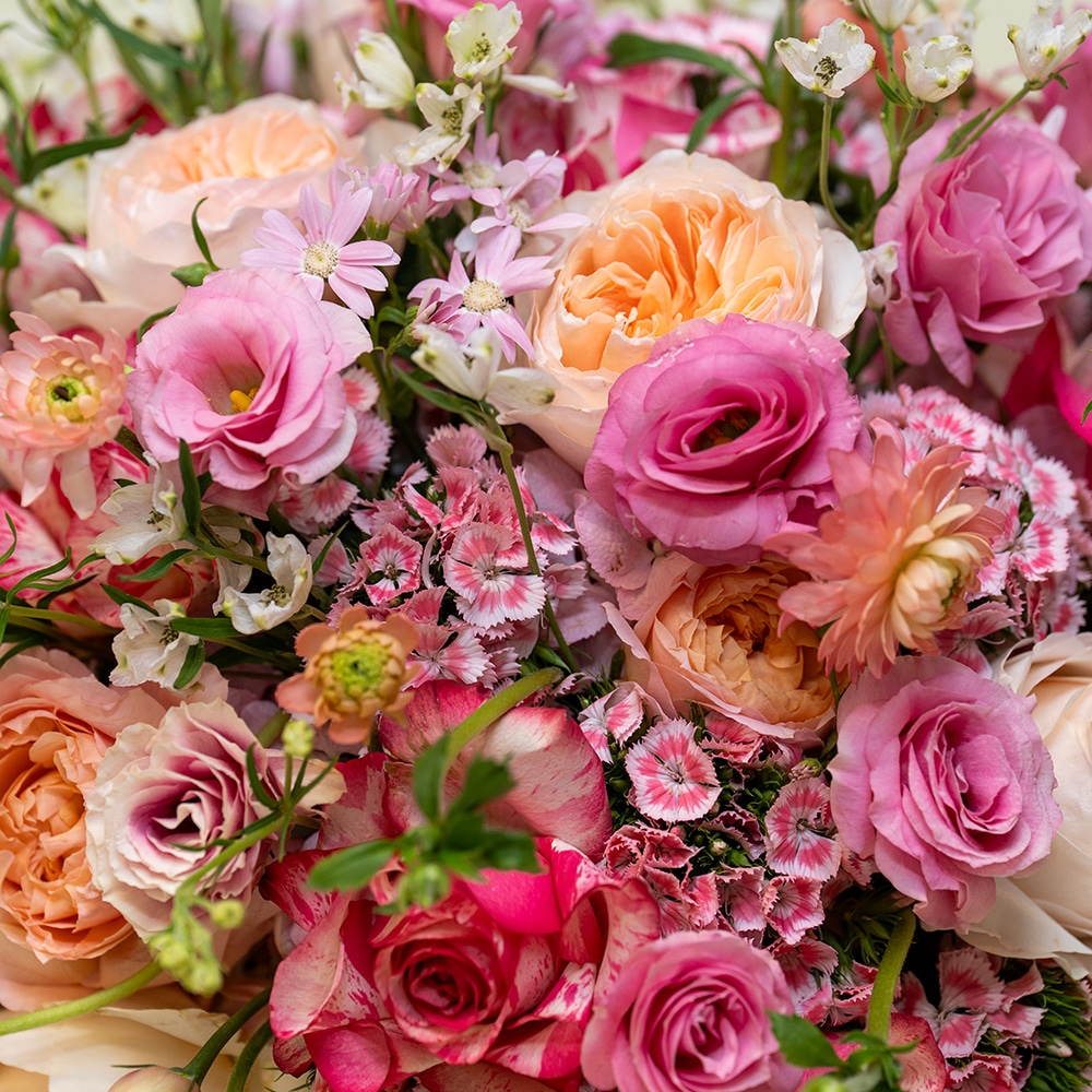 1.2-1-1.jpg Blushing Peach & Pink Garden Medley in Signature Glass Vase