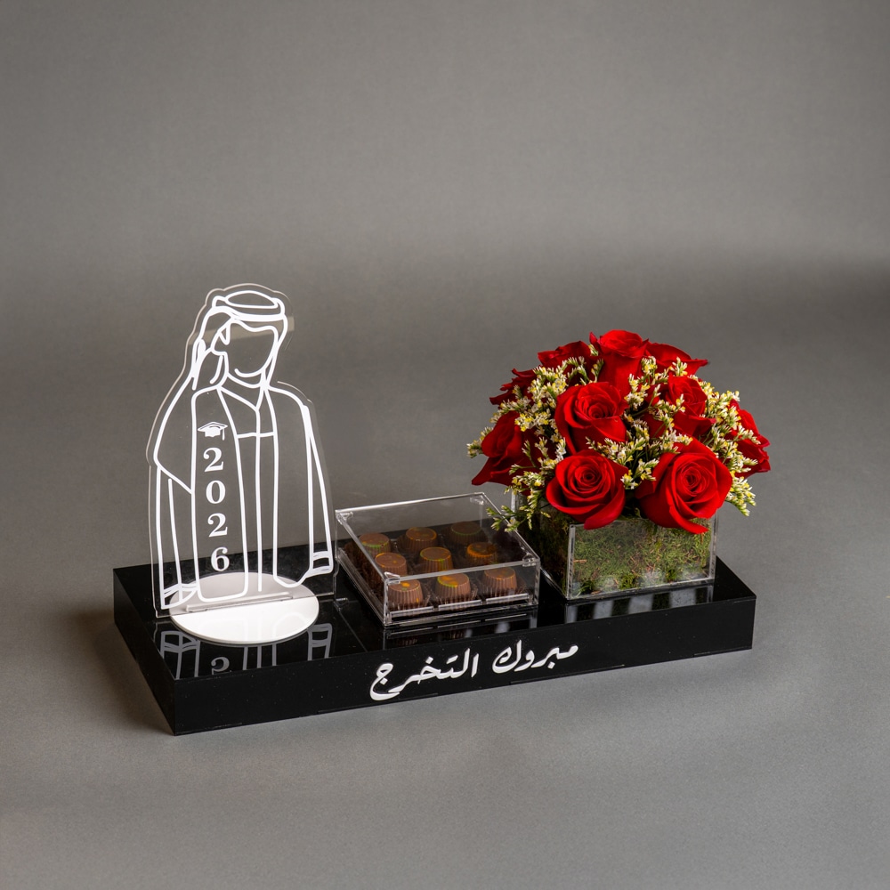 03 Red Roses & Chocolate Graduation Gift Tray with 2026 Acrylic Figure