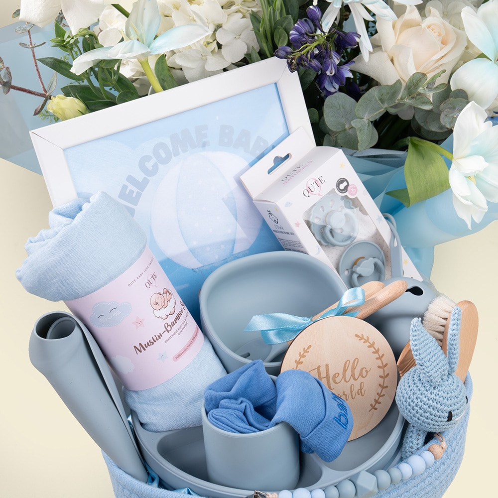 20.4 Luxury Baby Boy Keepsake Basket with Flowers & Personalized Feeding Set