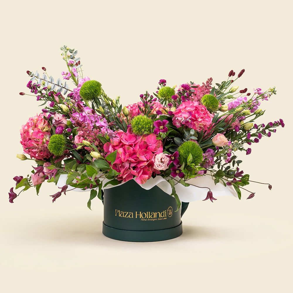38 Pink Hydrangea Flower Box with Roses & Matthiola Qatar